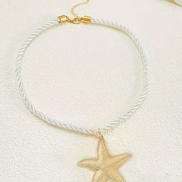 Twisted rope chain necklace with starfish - Picture 2 of 7